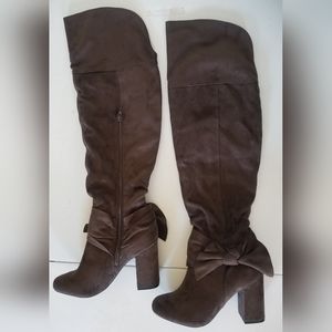 Venus Brand Faux Suede Knee High Boots, Brown / Charcoal Gray, Size 7.5